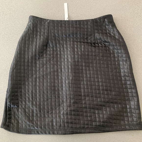 NWT ASOS leather look zip front mini skirt - Picture 5 of 7
